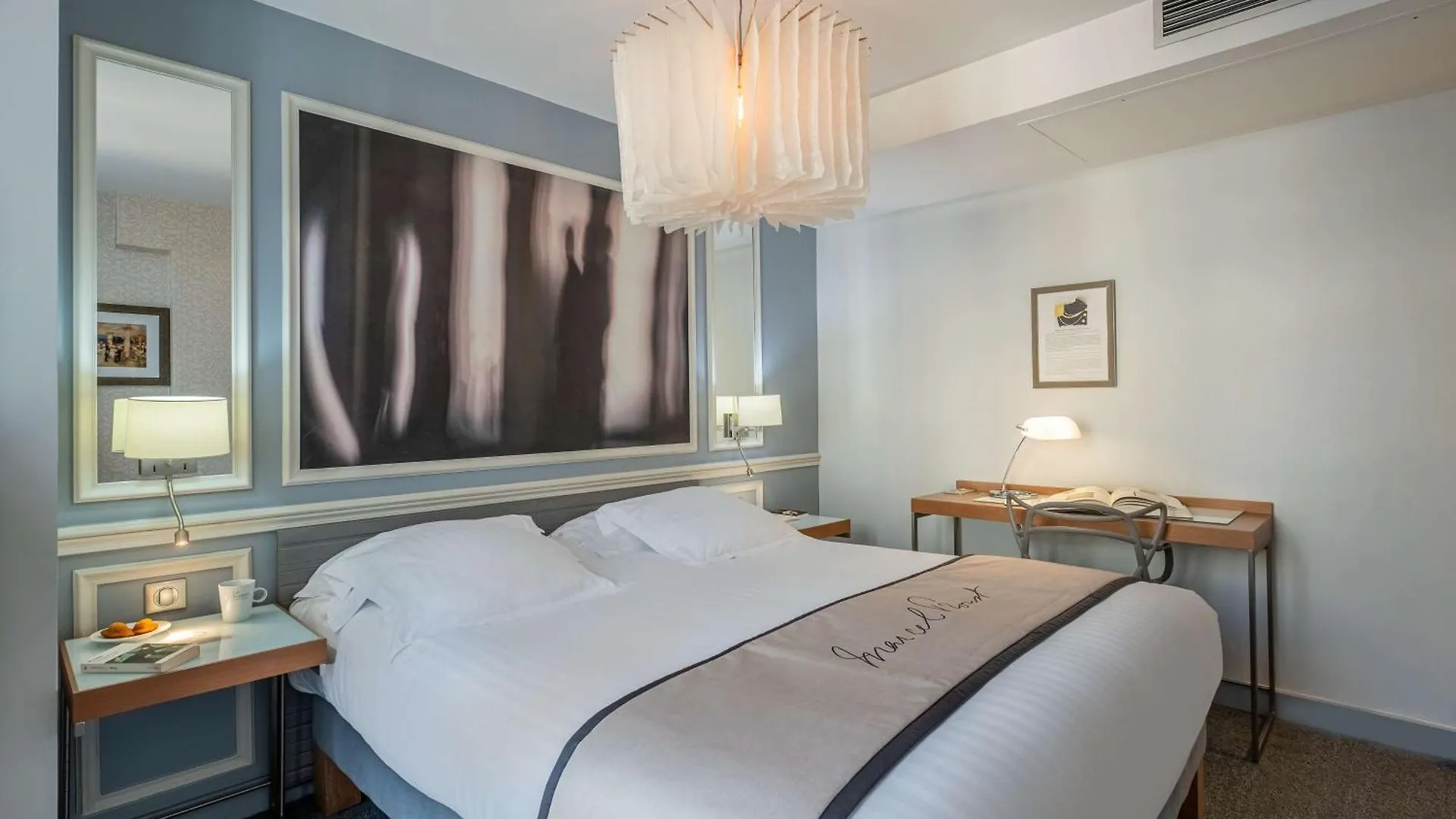 Hotel Litteraire Le Swann, Bw Premier Collection 4*